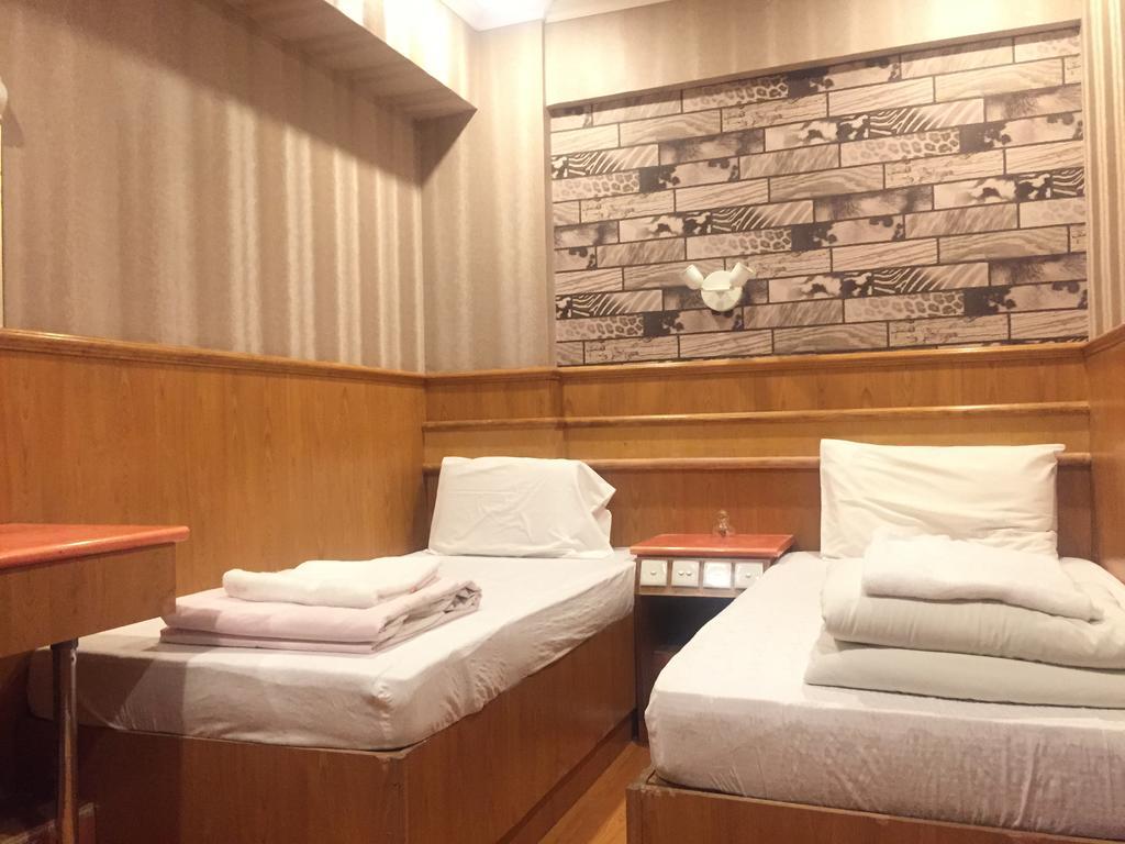 Traveller Friendship Hostel Hong Kong Exterior photo
